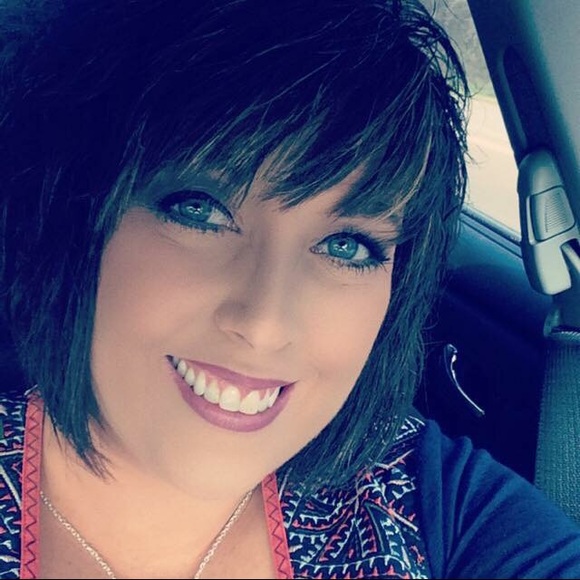 Meet your Posher, Shawna - Picture 4 of 4